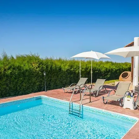 빌라 In Sleeps 6 Includes Swimming Pool Air Con And Wifi 7 6
