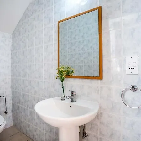 In Sleeps 6 Includes Swimming Pool Air Con And Wifi 7 6 빌라 *